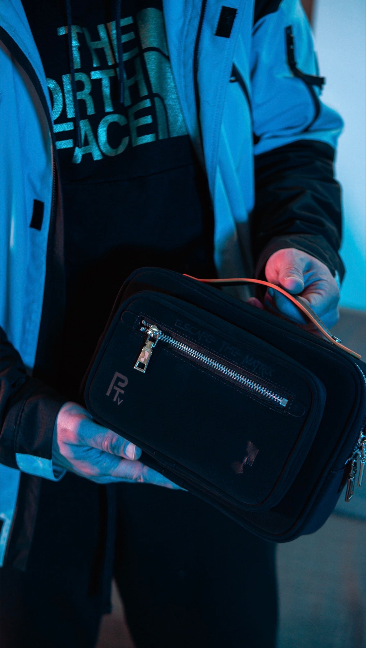 VOYAGE. Édition PistoufTV